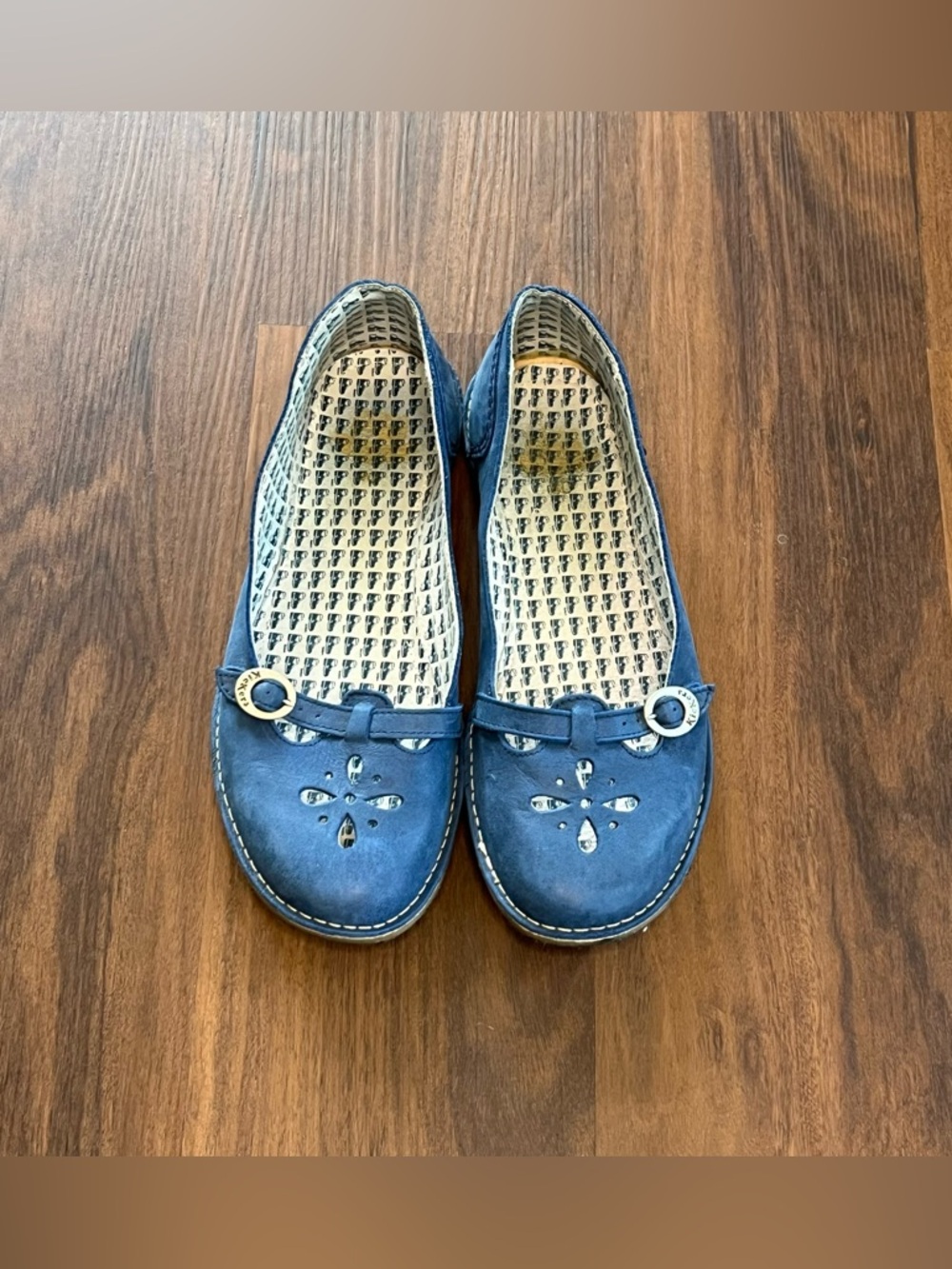 Kickers blue leather ballet flat